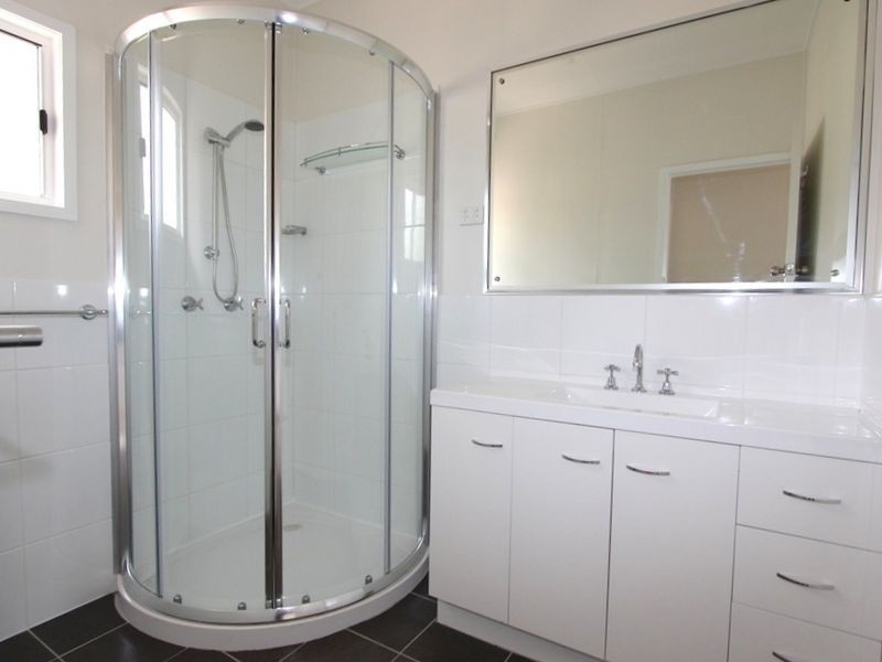 21 Centenary Drive, Emerald QLD 4720