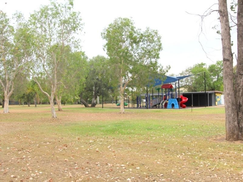 21 Centenary Drive, Emerald QLD 4720