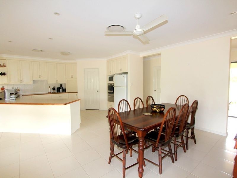 6 Coaker DR, Emerald QLD 4720