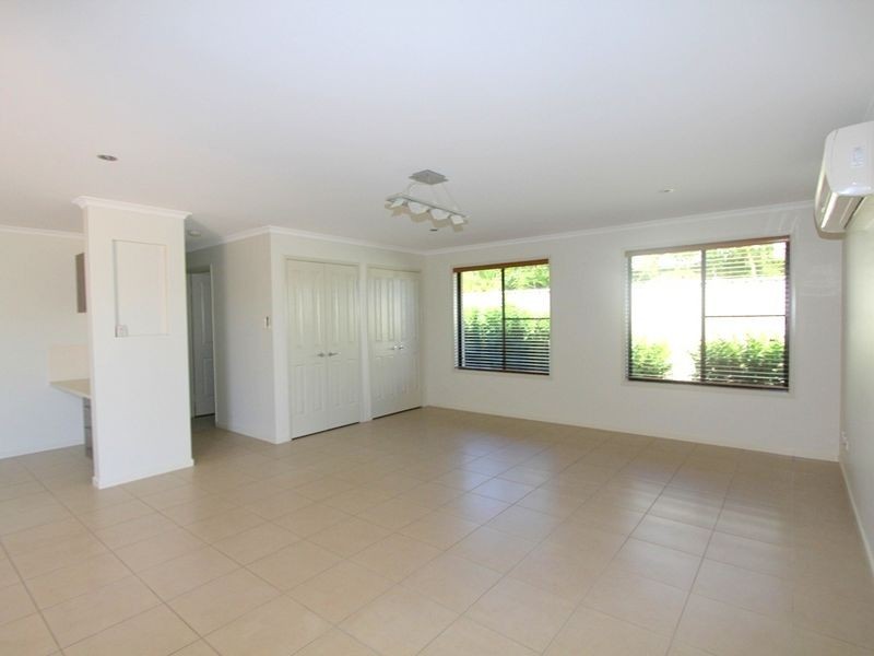 2/10 Mooney Crescent, Emerald QLD 4720