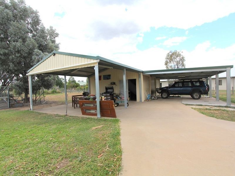 23 Edgewood Drive, Emerald QLD 4720