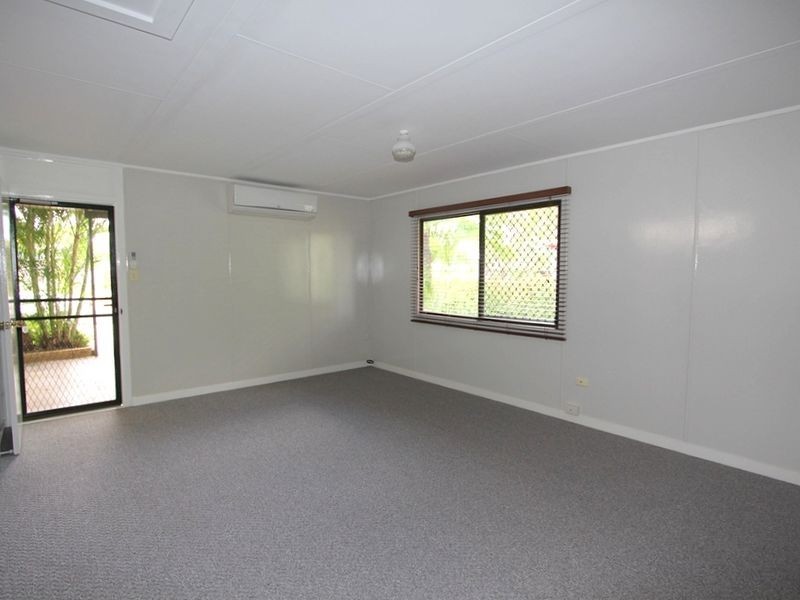 25 Diamond Avenue, Emerald QLD 4720