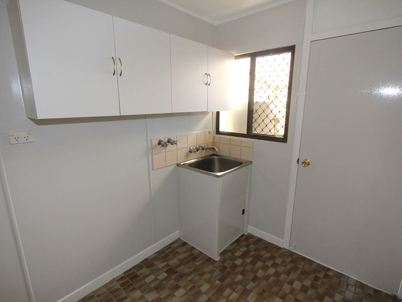 25 Diamond Avenue, Emerald QLD 4720