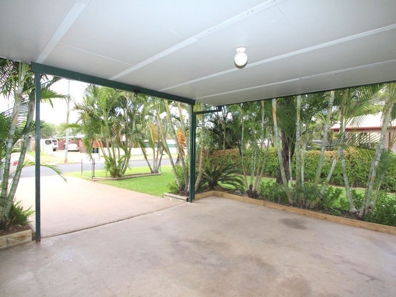 25 Diamond Avenue, Emerald QLD 4720