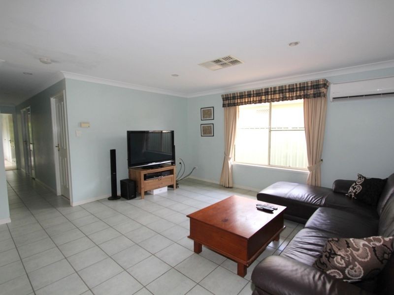 21 Statesman Drive, Emerald QLD 4720