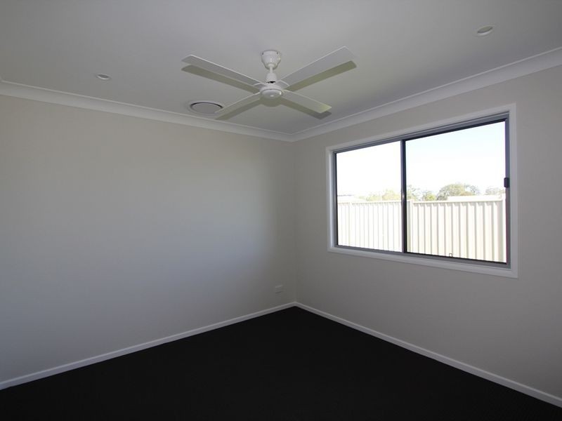 9 Spellman Street, Emerald QLD 4720