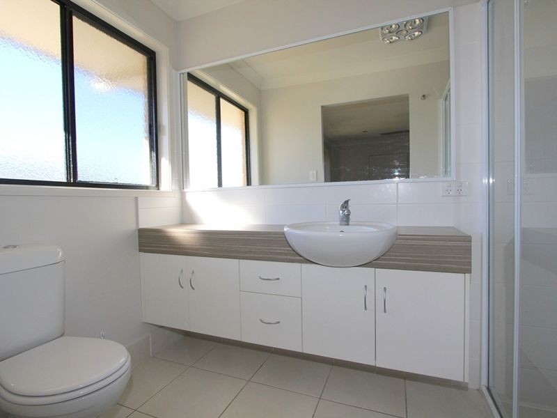 18 Mitchell Street, Emerald QLD 4720