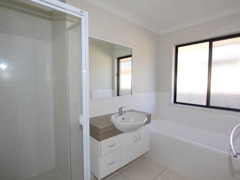 18 Mitchell Street, Emerald QLD 4720