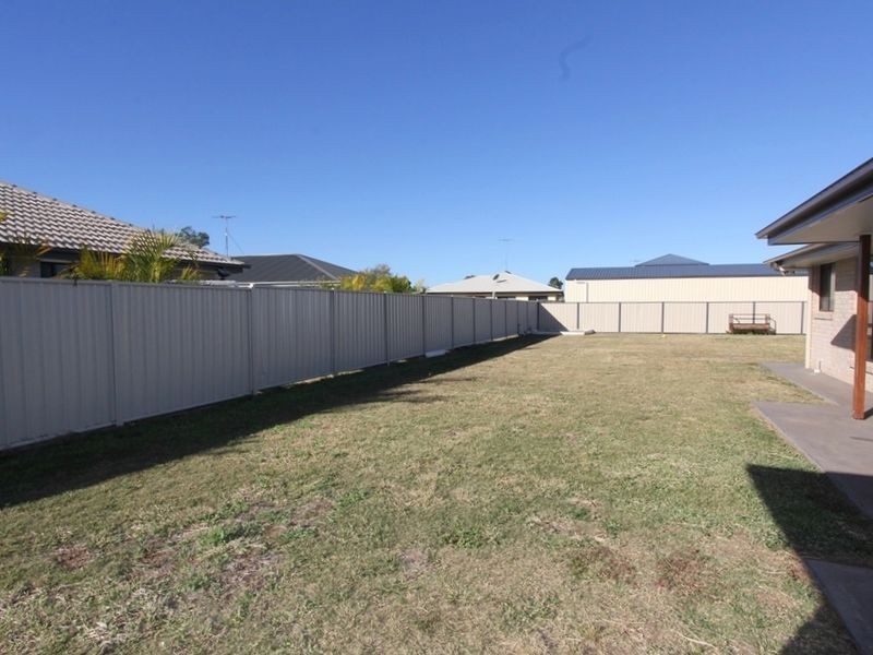 18 Mitchell Street, Emerald QLD 4720