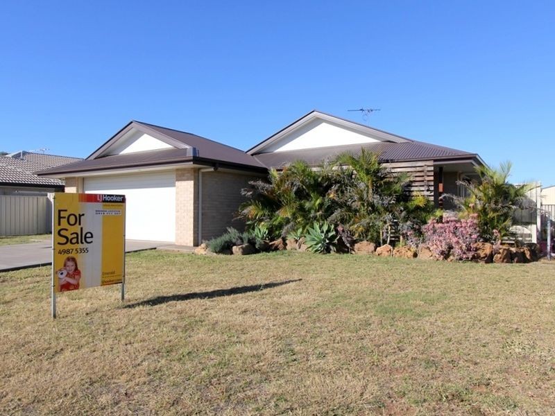 18 Mitchell Street, Emerald QLD 4720