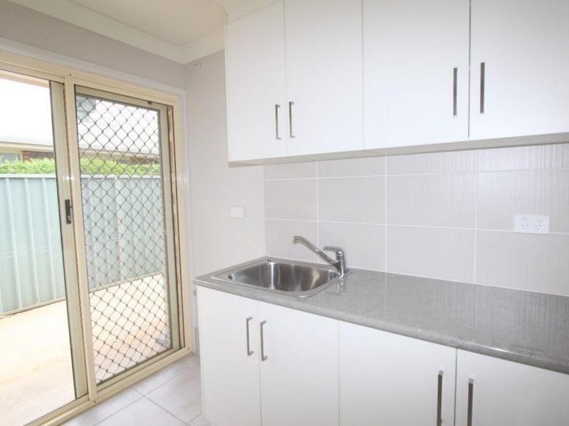 16 Kidd Street, Emerald QLD 4720