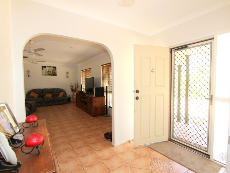 4 Andrews Road, Emerald QLD 4720