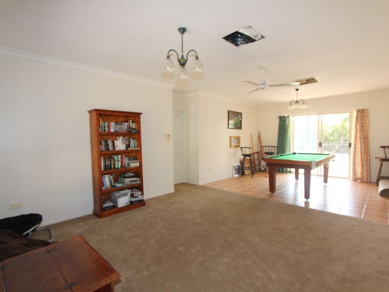 4 Andrews Road, Emerald QLD 4720