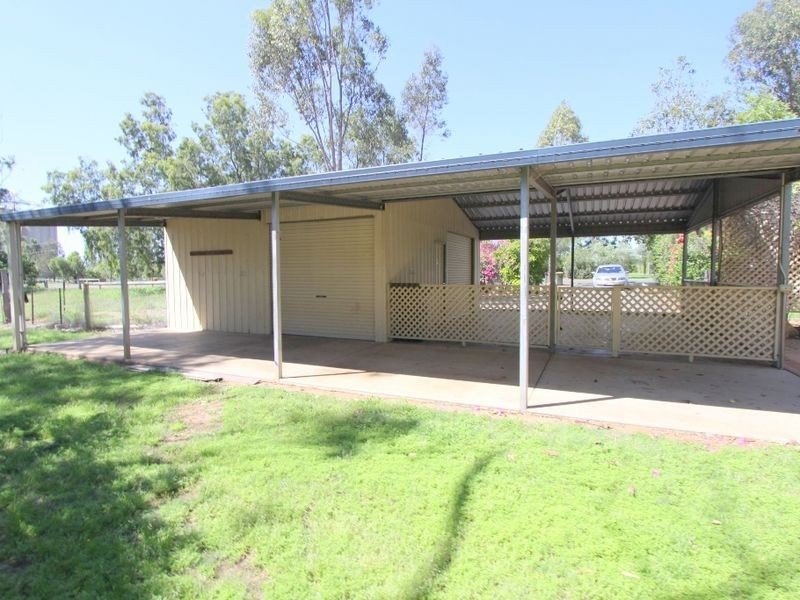 4 Andrews Road, Emerald QLD 4720
