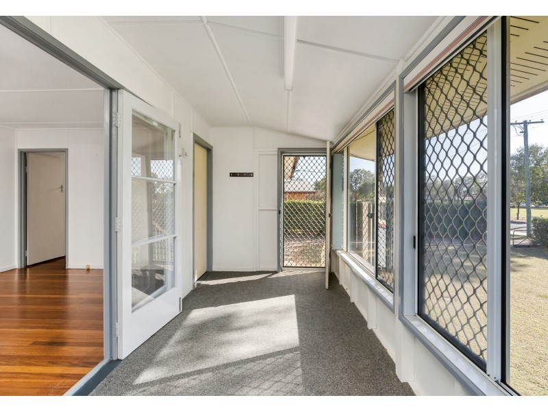 43 Dundas Street, Emerald QLD 4720