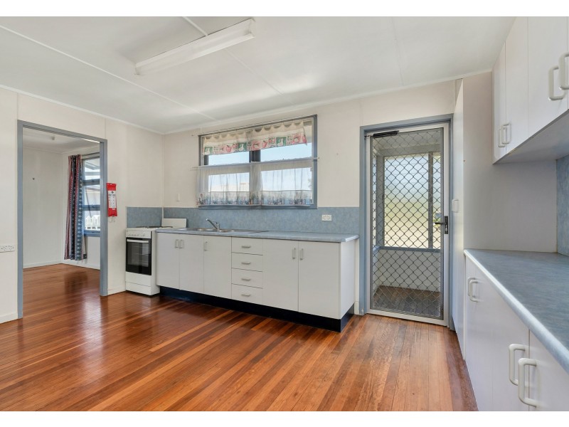 43 Dundas Street, Emerald QLD 4720