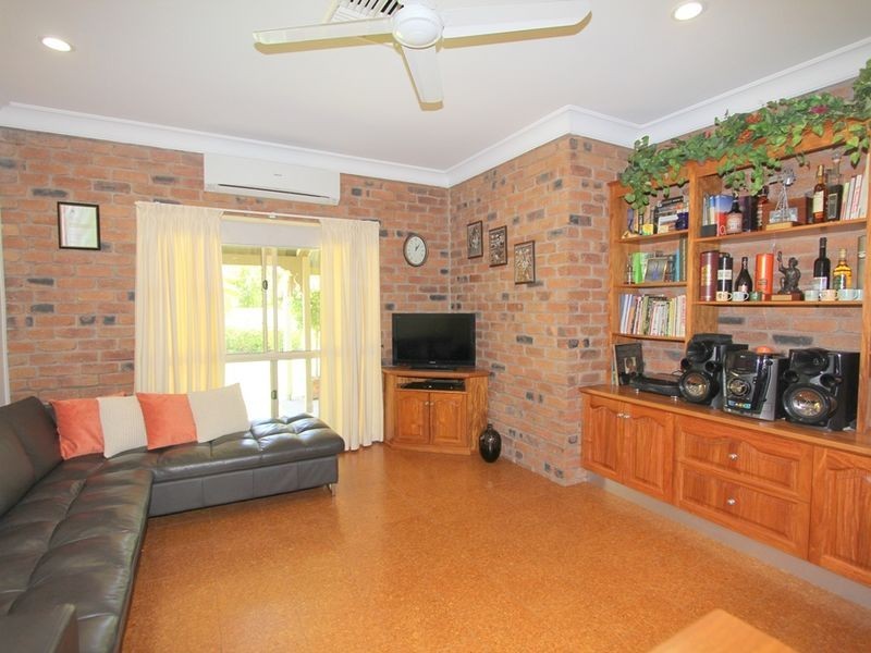 22 Akubra Dr, Emerald QLD 4720