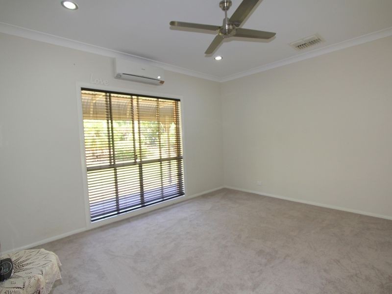 22 Akubra Dr, Emerald QLD 4720