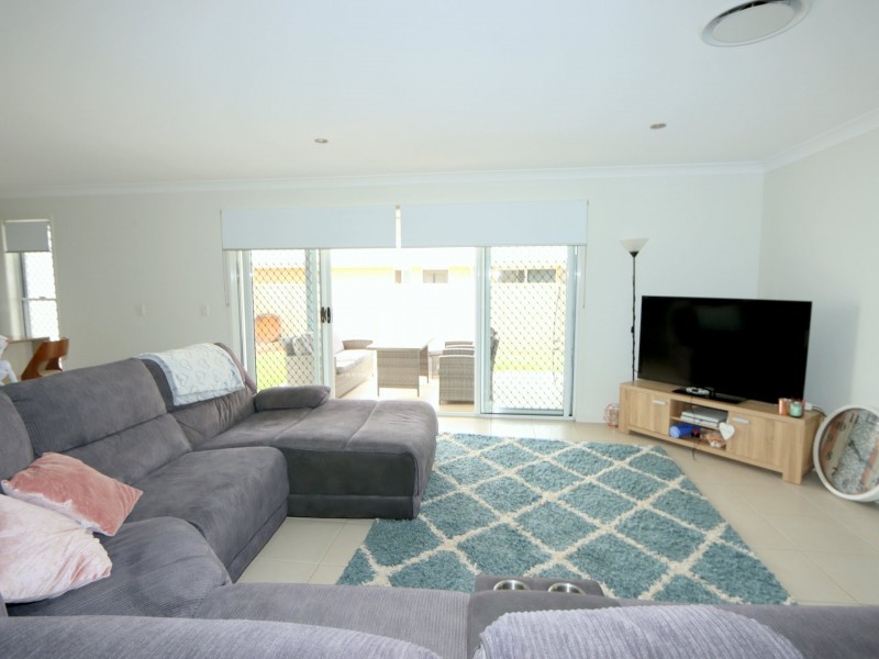 12 Rosehill Road, Emerald QLD 4720