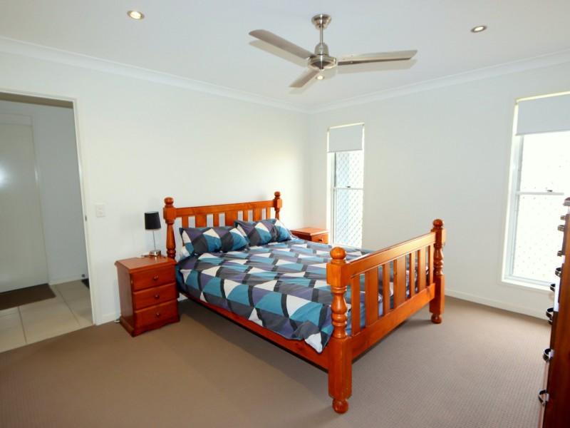 12 Rosehill Road, Emerald QLD 4720