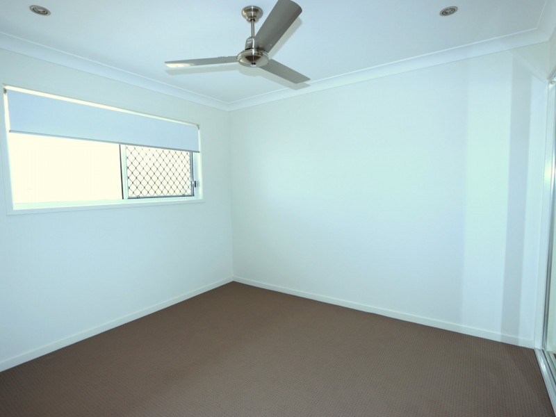 12 Rosehill Road, Emerald QLD 4720