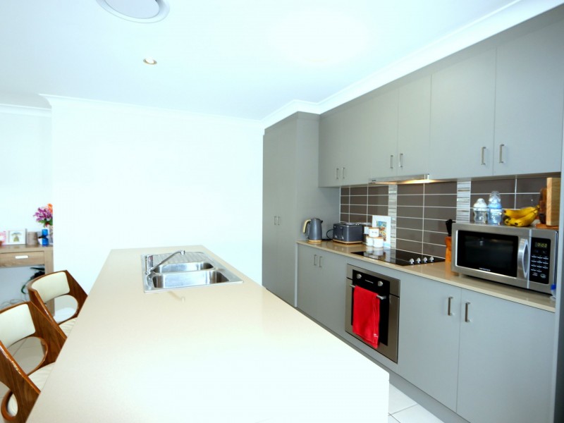 12 Rosehill Road, Emerald QLD 4720