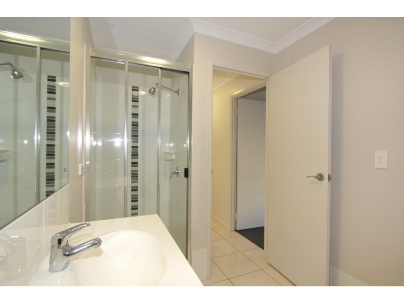 2/4 Parkway Street, Emerald QLD 4720