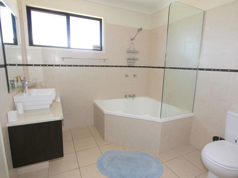 22/68 Moody Street, Emerald QLD 4720