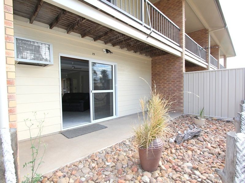 19/145 Egerton St, Emerald QLD 4720