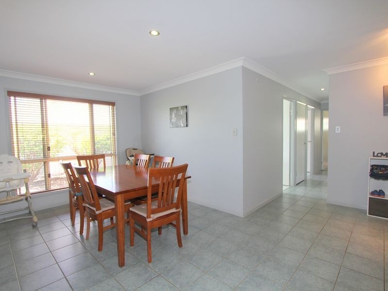 14 Kidd St, Emerald QLD 4720