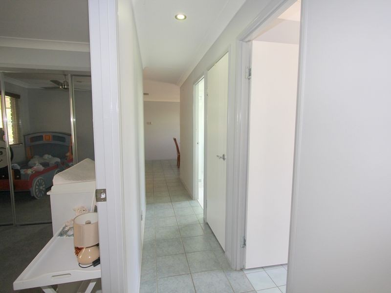 14 Kidd St, Emerald QLD 4720