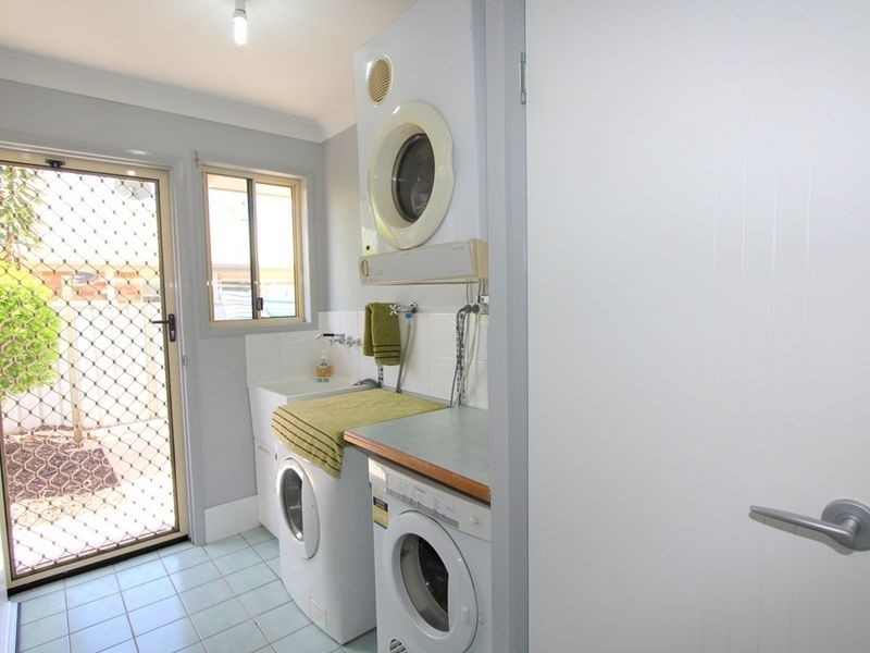 14 Kidd St, Emerald QLD 4720