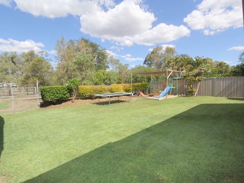 14 Kidd St, Emerald QLD 4720