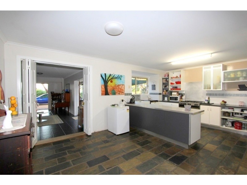 6 Cunningham Dr, Emerald QLD 4720