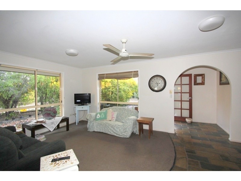 6 Cunningham Dr, Emerald QLD 4720