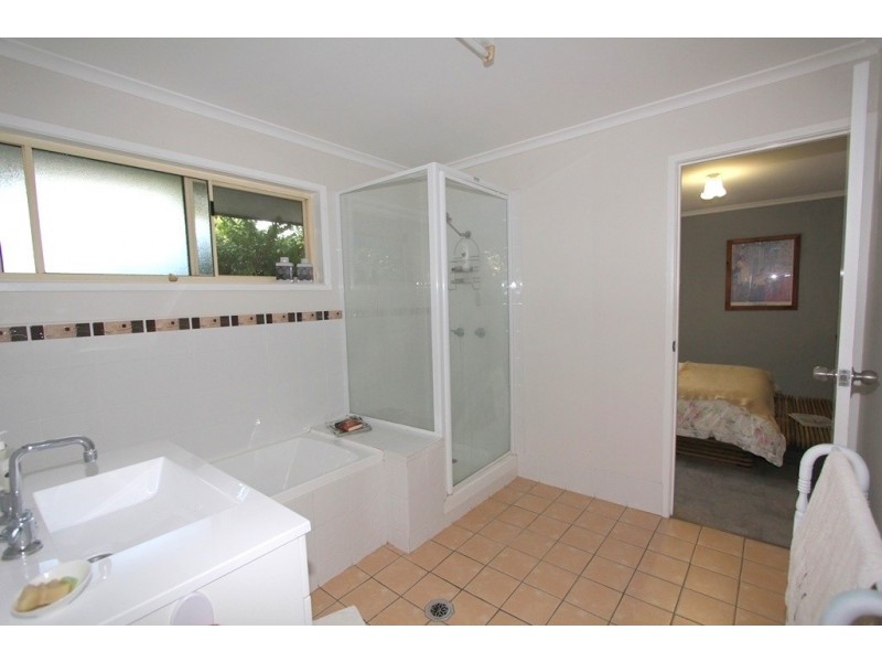 6 Cunningham Dr, Emerald QLD 4720