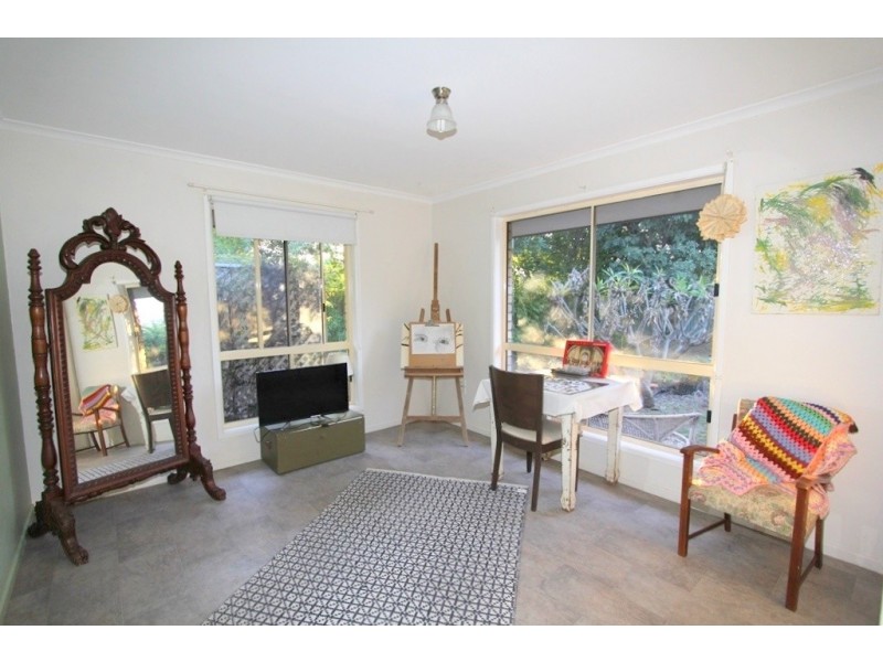 6 Cunningham Dr, Emerald QLD 4720
