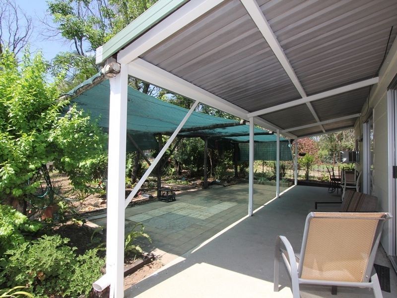 6 Cunningham Dr, Emerald QLD 4720