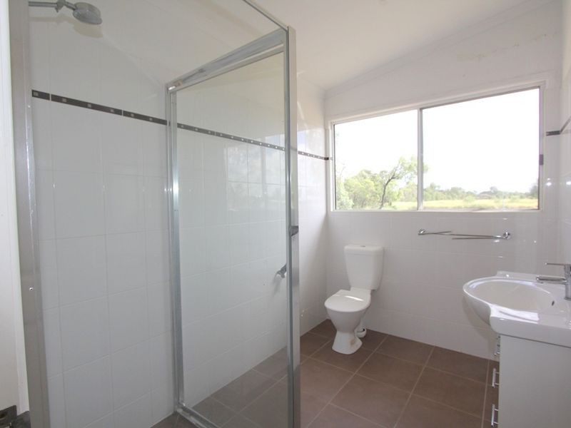 2 Windmill Lane, Emerald QLD 4720