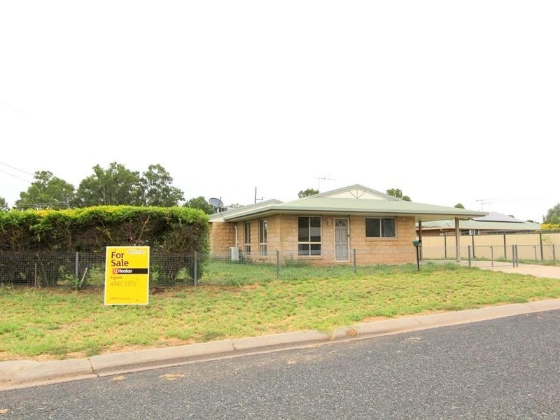 1/1 Buchholz Place, Emerald QLD 4720