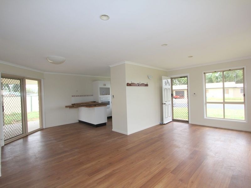 1/1 Buchholz Place, Emerald QLD 4720