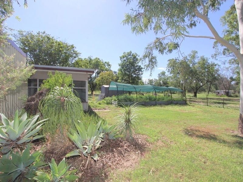 35 Tourmaline Drive, Emerald QLD 4720