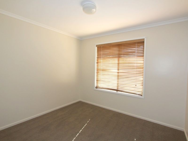 1/1 Buchholz Place, Emerald QLD 4720