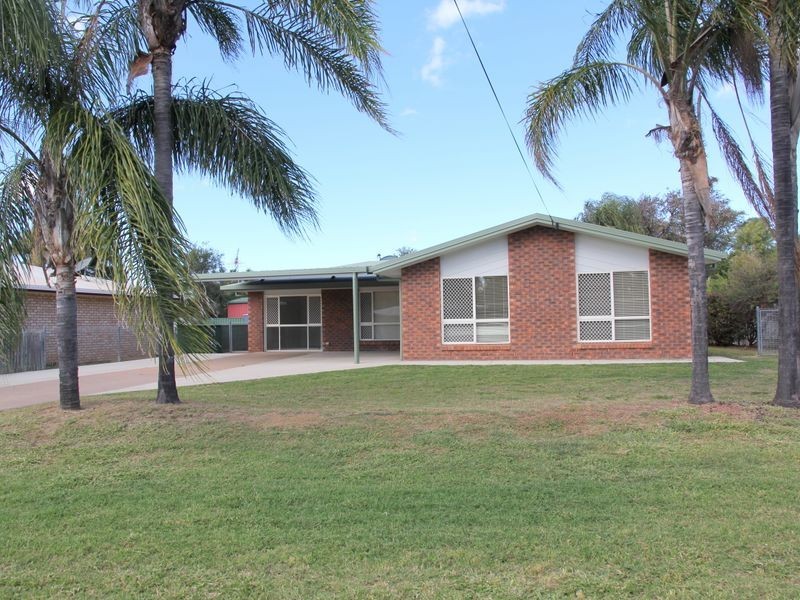 57 Staal Cr, Emerald QLD 4720