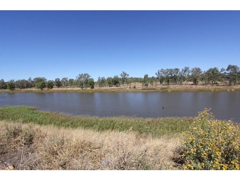 34 Lakeside Drive, Emerald QLD 4720