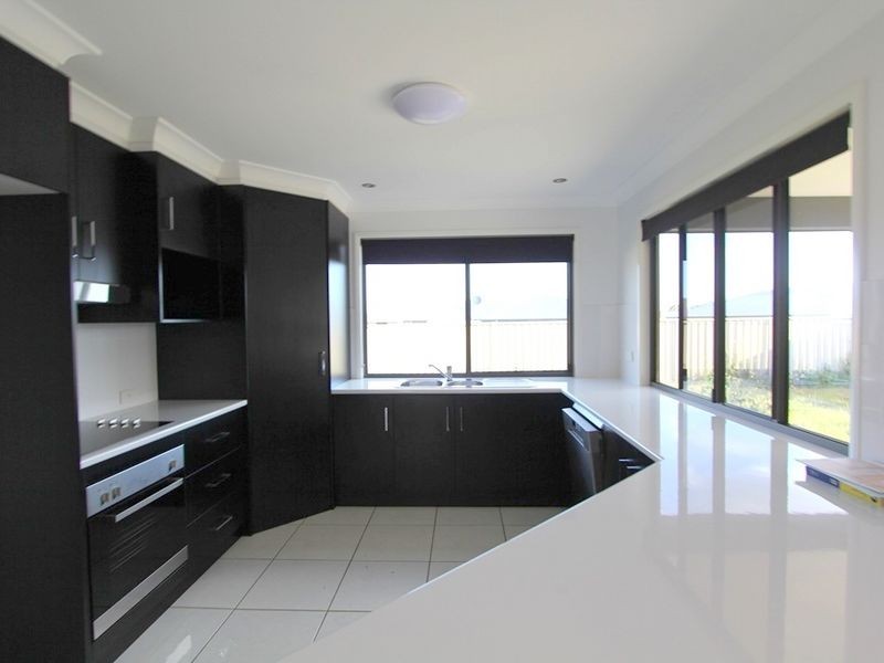 5 Sewell Street, Emerald QLD 4720