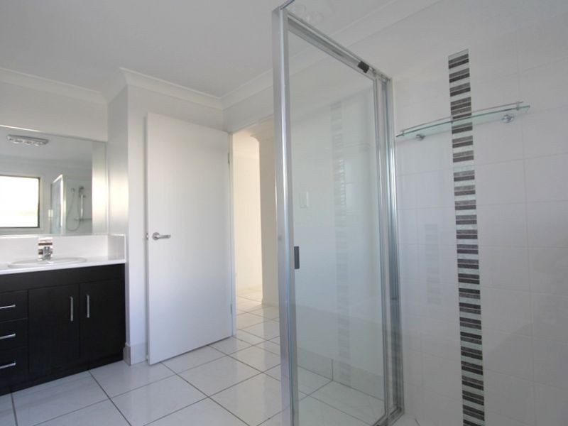 5 Sewell Street, Emerald QLD 4720