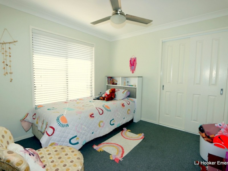 11 Singleton Crt, Emerald QLD 4720