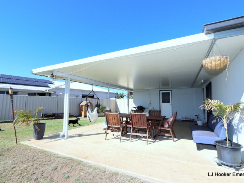 11 Singleton Crt, Emerald QLD 4720