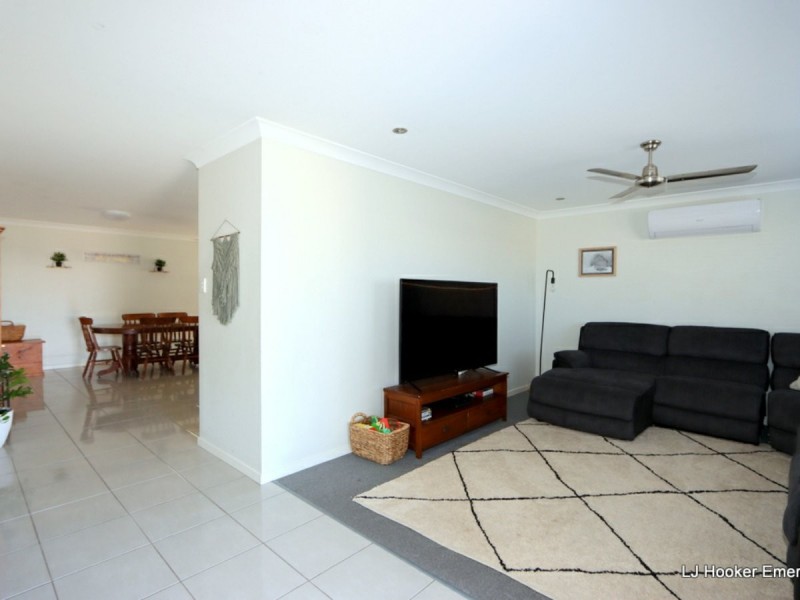 11 Singleton Crt, Emerald QLD 4720